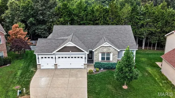 826 Liberty Creek DR, Wentzville, MO 63385