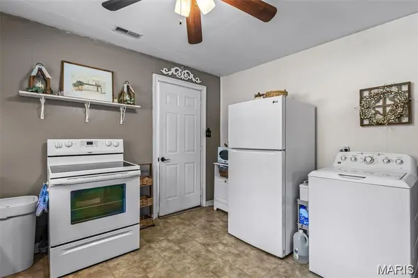 5802 Hwy F HWY, Farmington, MO 63640