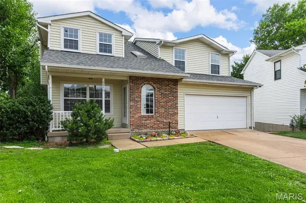 5510 Hennessey CT, St Louis, MO 63139