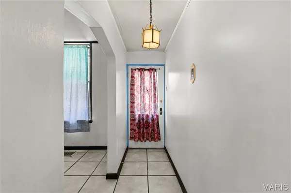 4140 Oregon AVE, St Louis, MO 63118