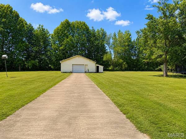 1733 Highway Aa, Poplar Bluff, MO 63901