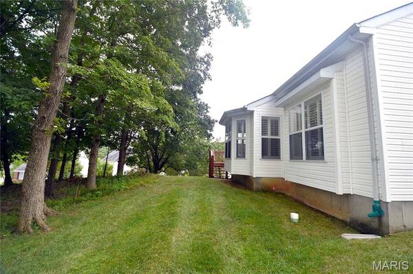 1002 Shire LN, Eureka, MO 63025