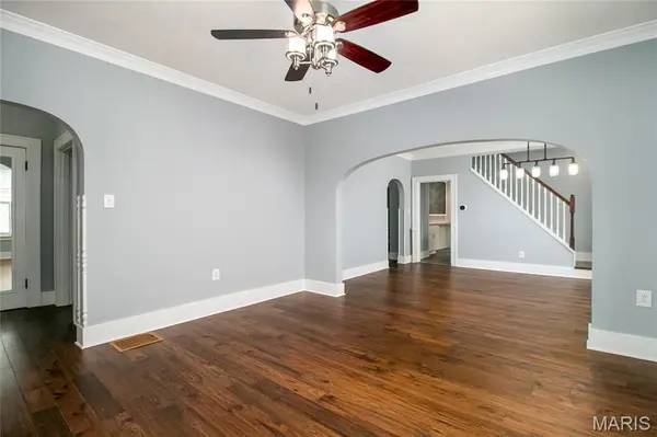 1714 Sibley ST, St Charles, MO 63301