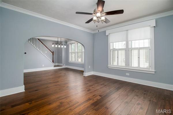 1714 Sibley ST, St Charles, MO 63301