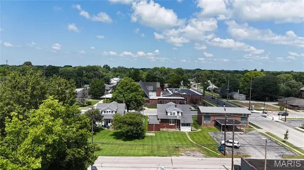 308 W Clay ST, Collinsville, IL 62234