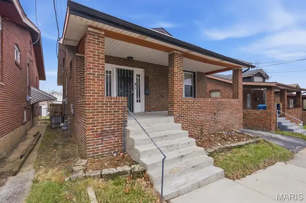 3322 N Hanley RD, St Louis, MO 63121