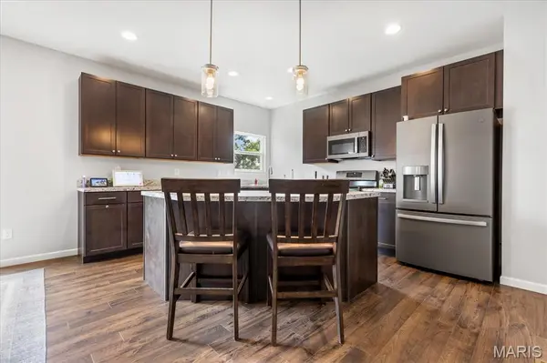 228 Burrograss DR, Wentzville, MO 63385
