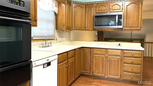 310 Northcrest DR, Collinsville, IL 62234