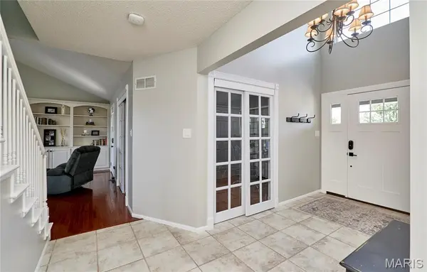 3 Floral CT, O'fallon, MO 63368
