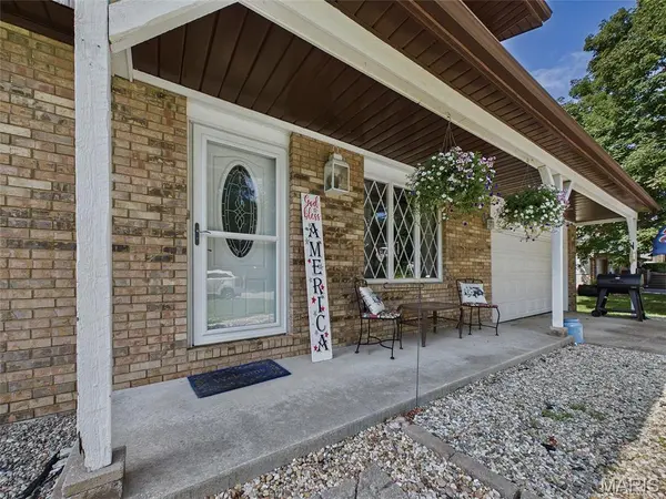410 Chapel DR, Collinsville, IL 62234