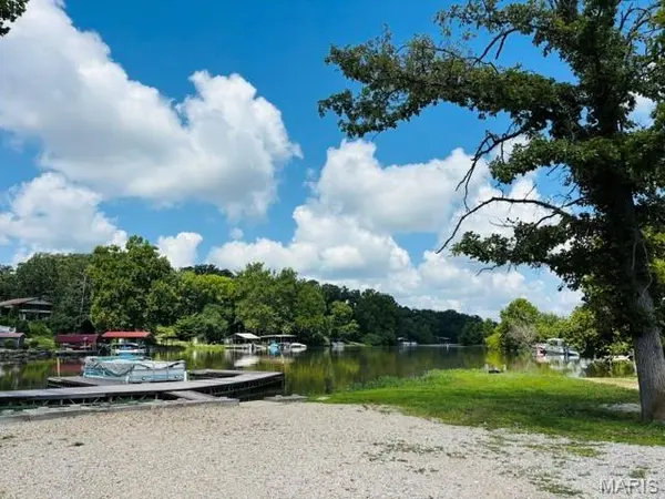 2045 Lakeshore DR, Cuba, MO 65453