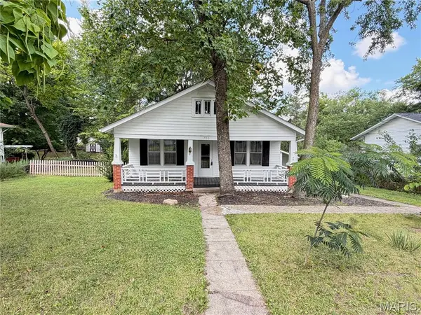 703 N Pershing AVE, Salem, MO 65560