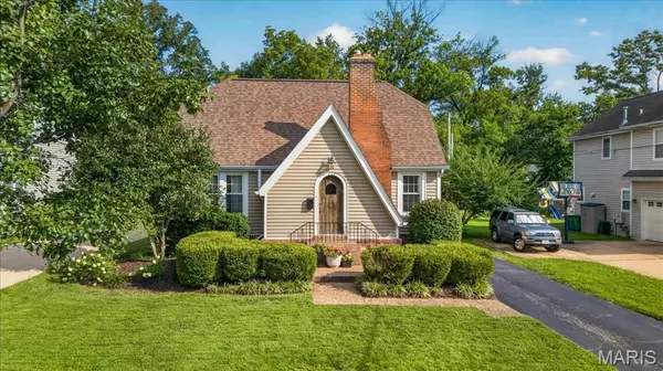 222 Central AVE, Webster Groves, MO 63119