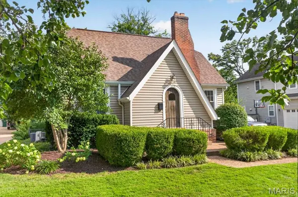 222 Central AVE, Webster Groves, MO 63119