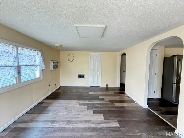 406 E Roosevelt ST, Salem, MO 65560