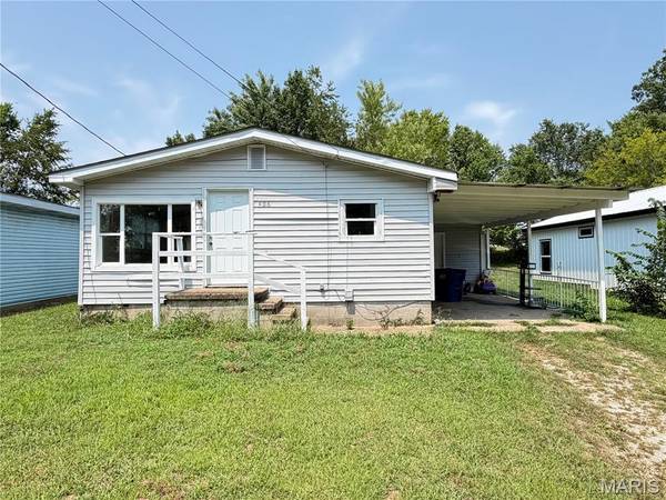 406 E Roosevelt ST, Salem, MO 65560