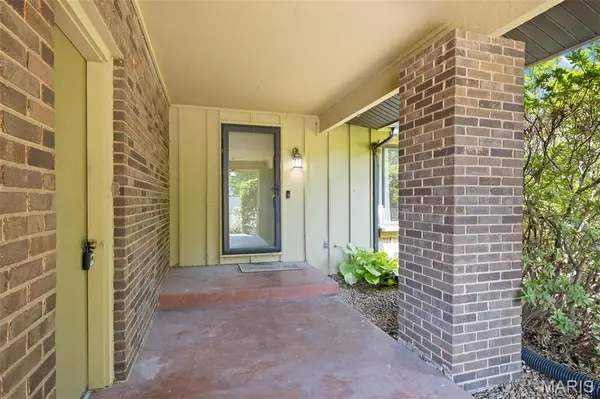 3317 Princeton DR, Granite City, IL 62040