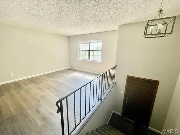 532 S Clinton ST, Collinsville, IL 62234