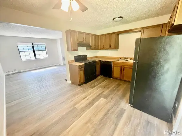 532 S Clinton ST, Collinsville, IL 62234