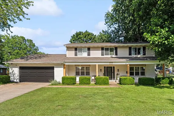 900 Belpre DR, O'fallon, IL 62269