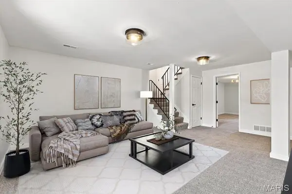 12235 Spring Shadow CT, Unincorporated, MO 63043