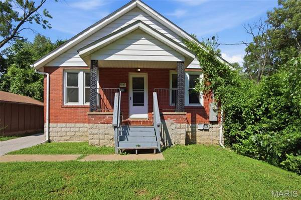8149 Allen AVE, St Louis, MO 63114