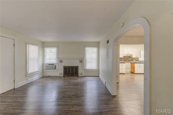 213 Lombardy Dr, East Prairie, MO 63845