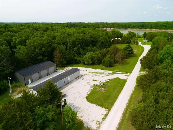 31852 Monroe Road 450, Stoutsville, MO 65283