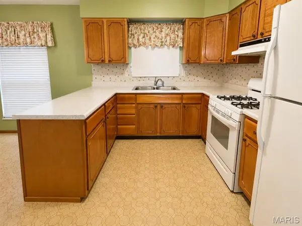207 San Jose CT, O'fallon, MO 63366