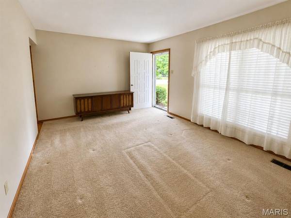 207 San Jose CT, O'fallon, MO 63366