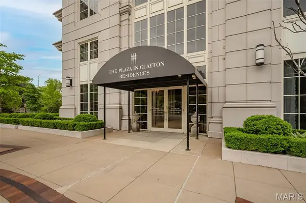 150 Carondelet PLZ #204, Clayton, MO 63105
