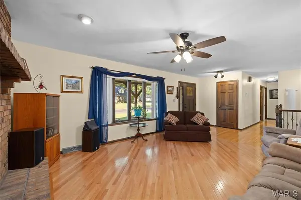419 Jackson ST, Mascoutah, IL 62258