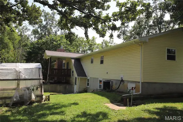 11697 John Emling RD, Bismarck, MO 63624
