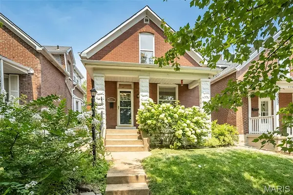 6261 Reber PL, St Louis, MO 63139