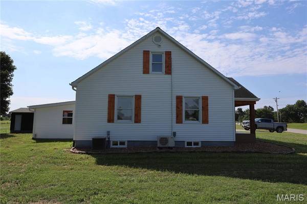 6554 N Highway 61, Perryville, MO 63775