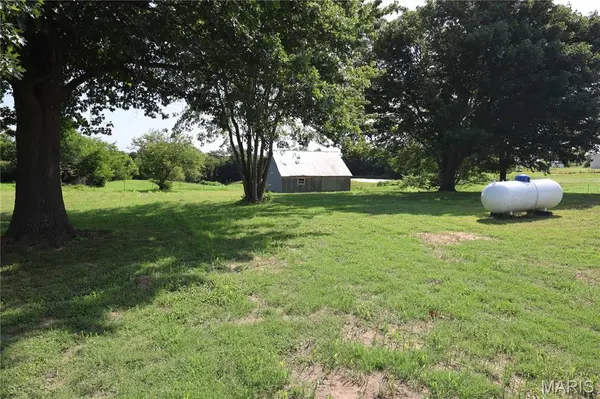 6554 N Highway 61, Perryville, MO 63775
