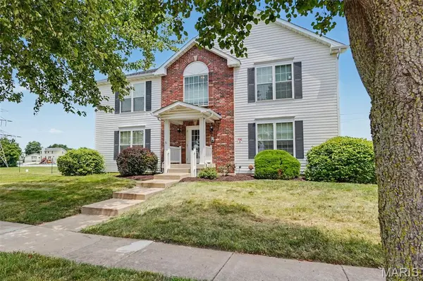 692 Homerun DR #62N, O'fallon, MO 63366