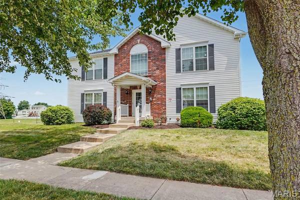 692 Homerun DR #62N, O'fallon, MO 63366