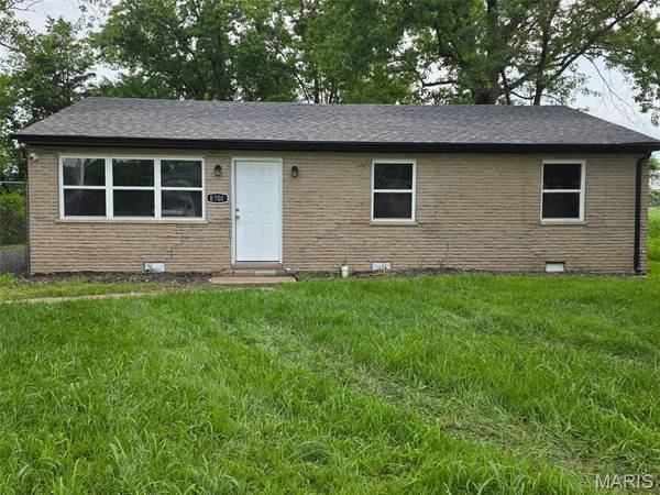 8701 Delmore TER, Caseyville, IL 62232