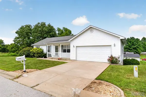 819 Tiffany CT, Marthasville, MO 63357