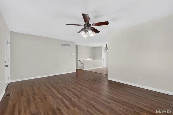 819 Tiffany CT, Marthasville, MO 63357