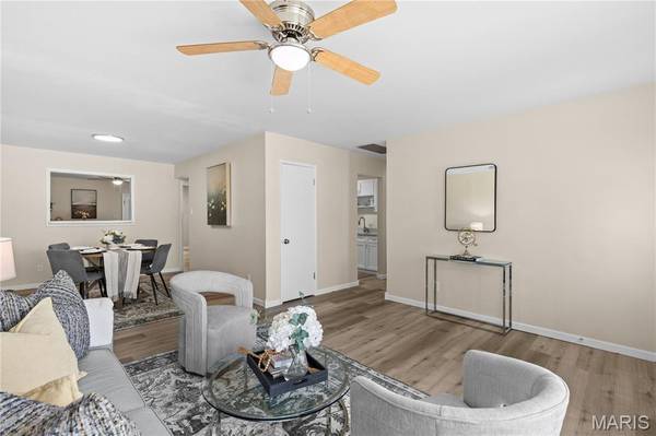 6334 Hurstgreen LN, Affton, MO 63123
