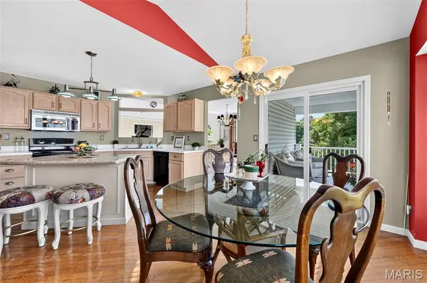 4031 Kim Kelly DR, St Charles, MO 63304