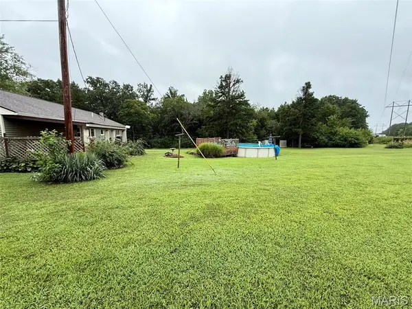 66 Edith DR, Bourbon, MO 65441