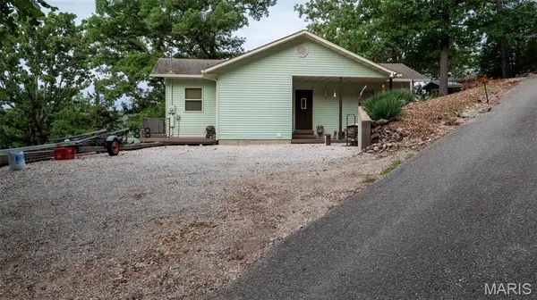 34 Trigger Rd, Linn Creek, MO 65052