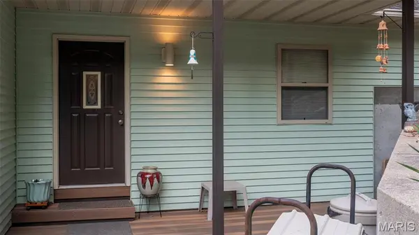34 Trigger Rd, Linn Creek, MO 65052