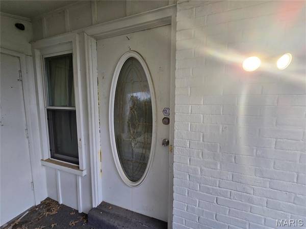 3691 Heather Trails DR, Florissant, MO 63031