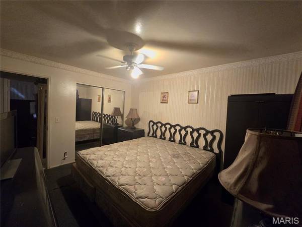 3691 Heather Trails DR, Florissant, MO 63031