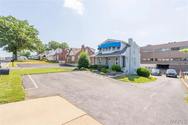 4154 Crescent DR, Mehlville, MO 63129