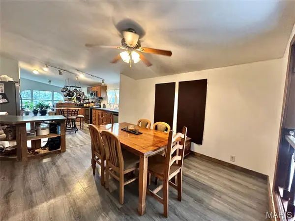 600 Hidden Lake RD, De Soto, MO 63020